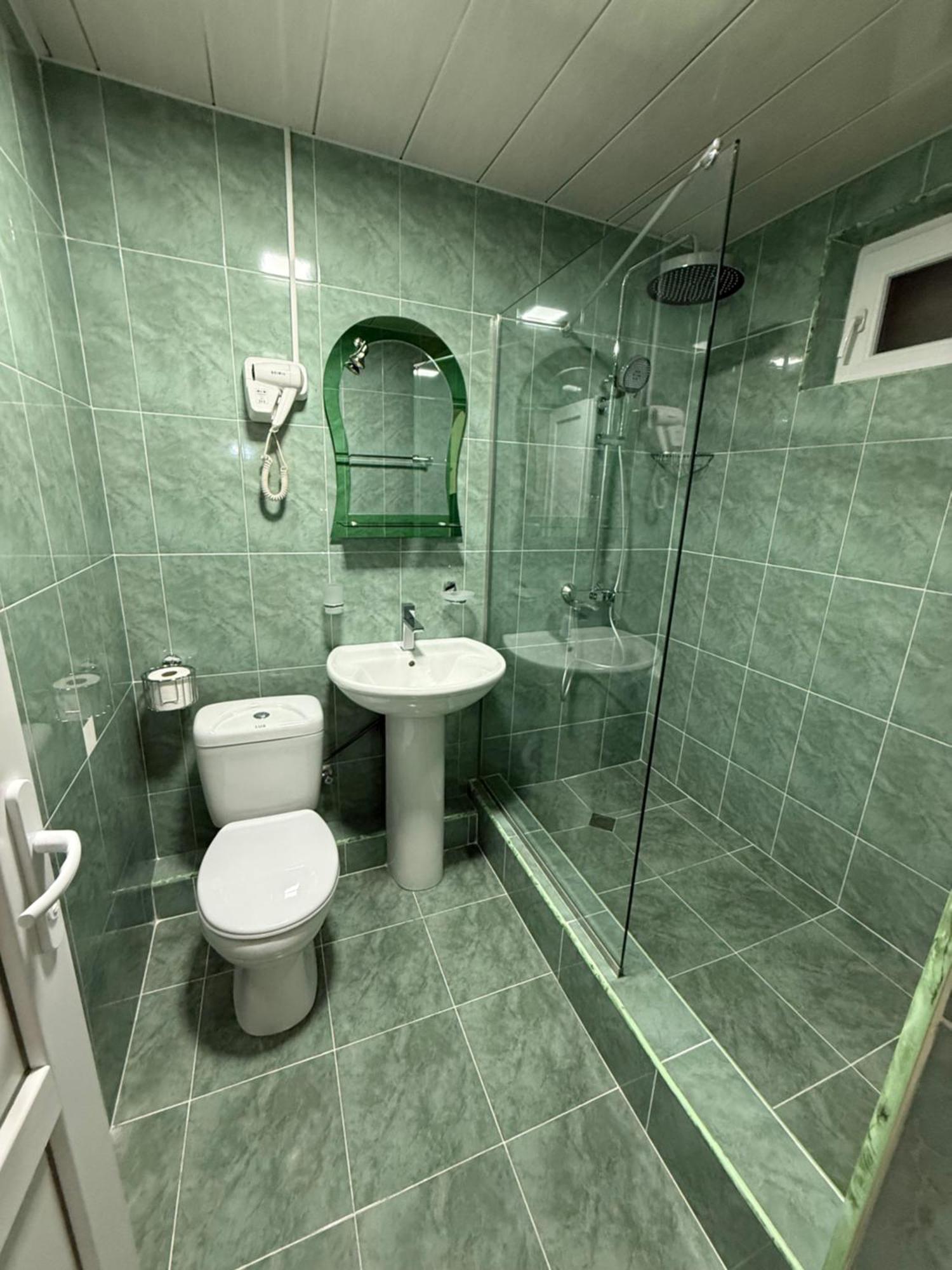 Paradise Hotel Tbilisi Quarto foto